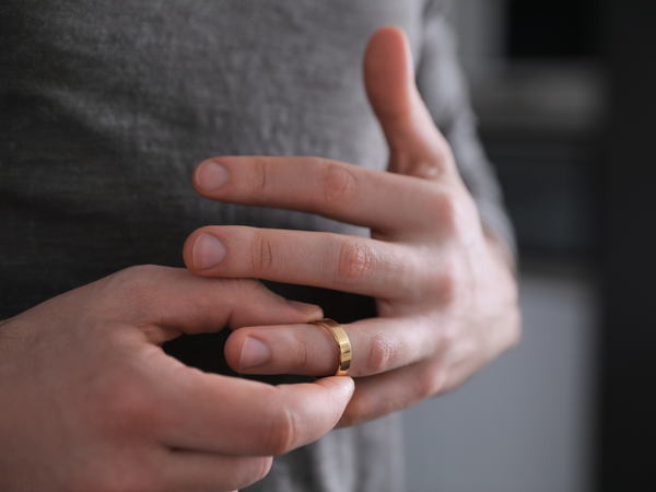 Man taking ring off